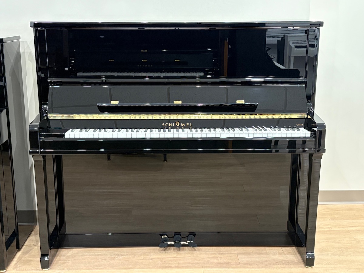 Schimmel C130
