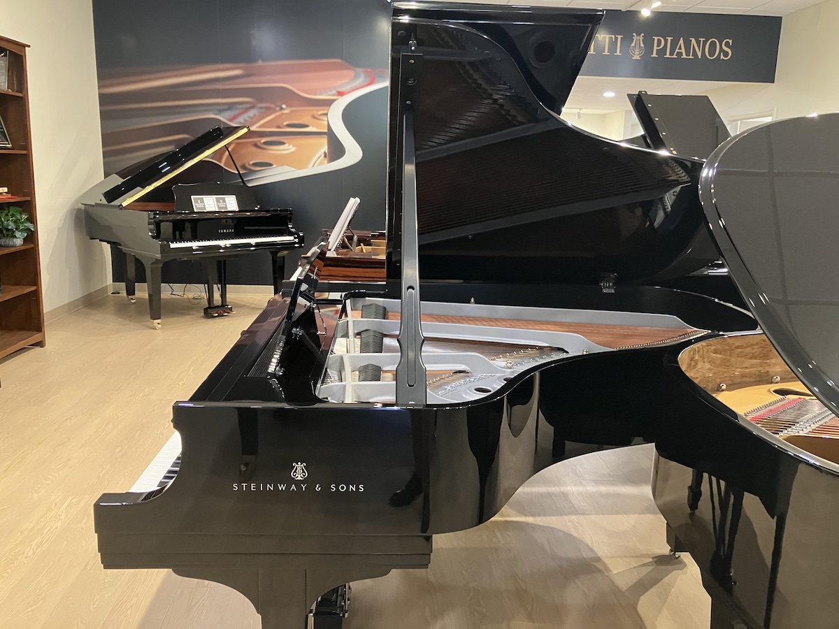 Steinway L
