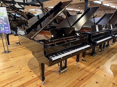 Steinway O