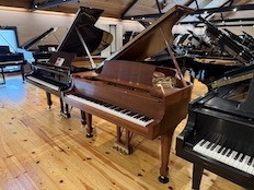 Steinway S