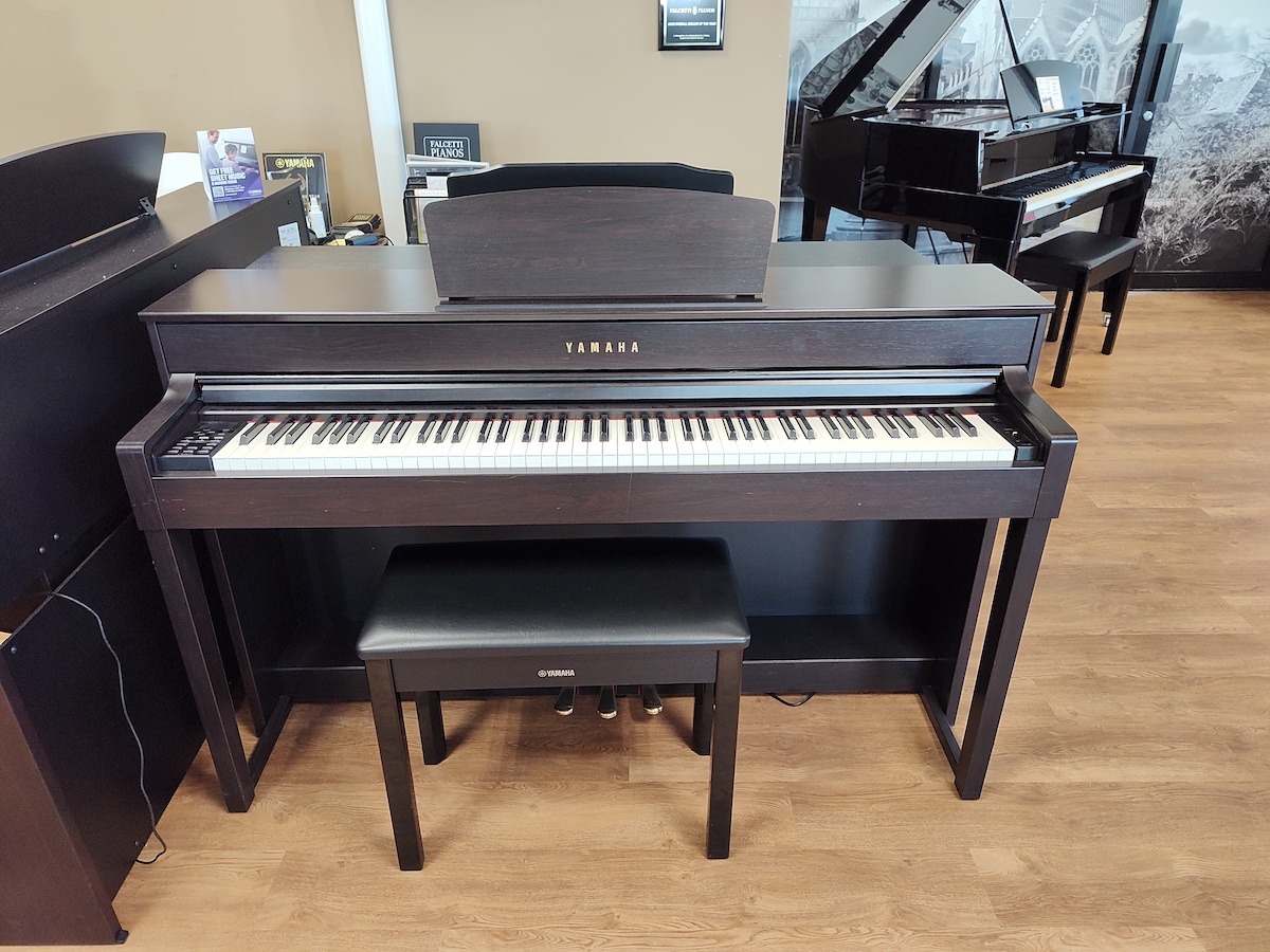 Yamaha CLP-535R