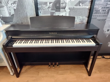 yamaha CLP545