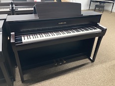 Yamaha CLP-775