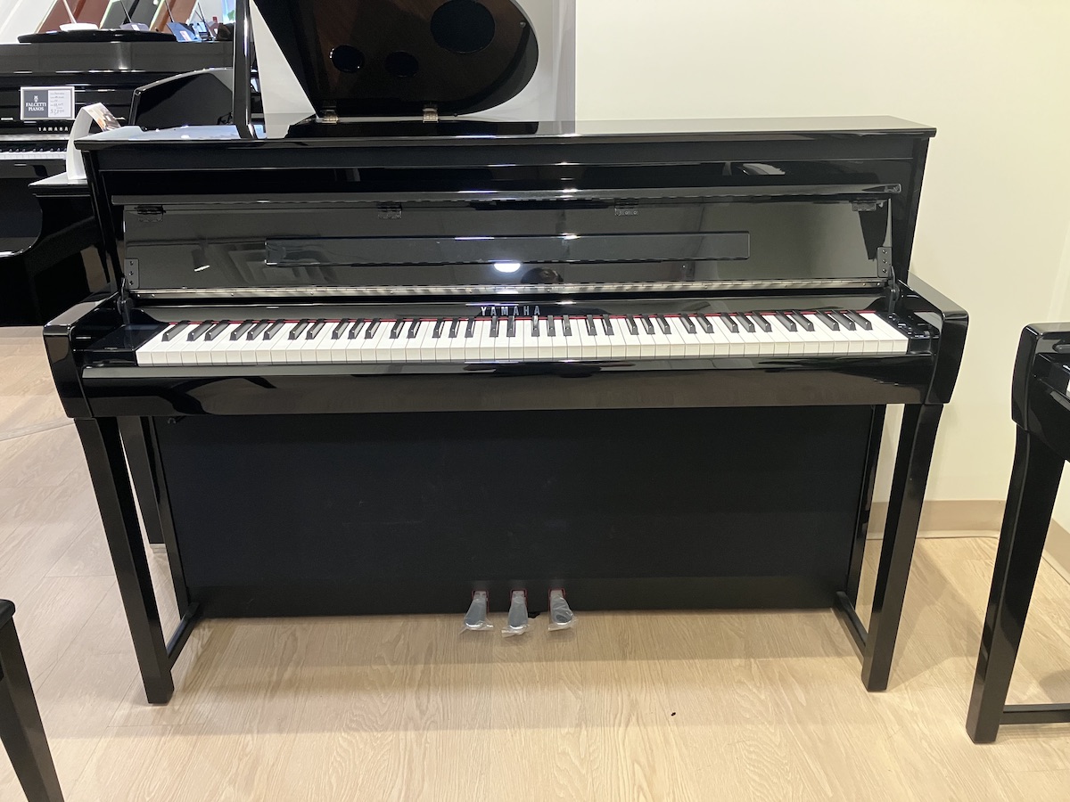 Yamaha CLP-785