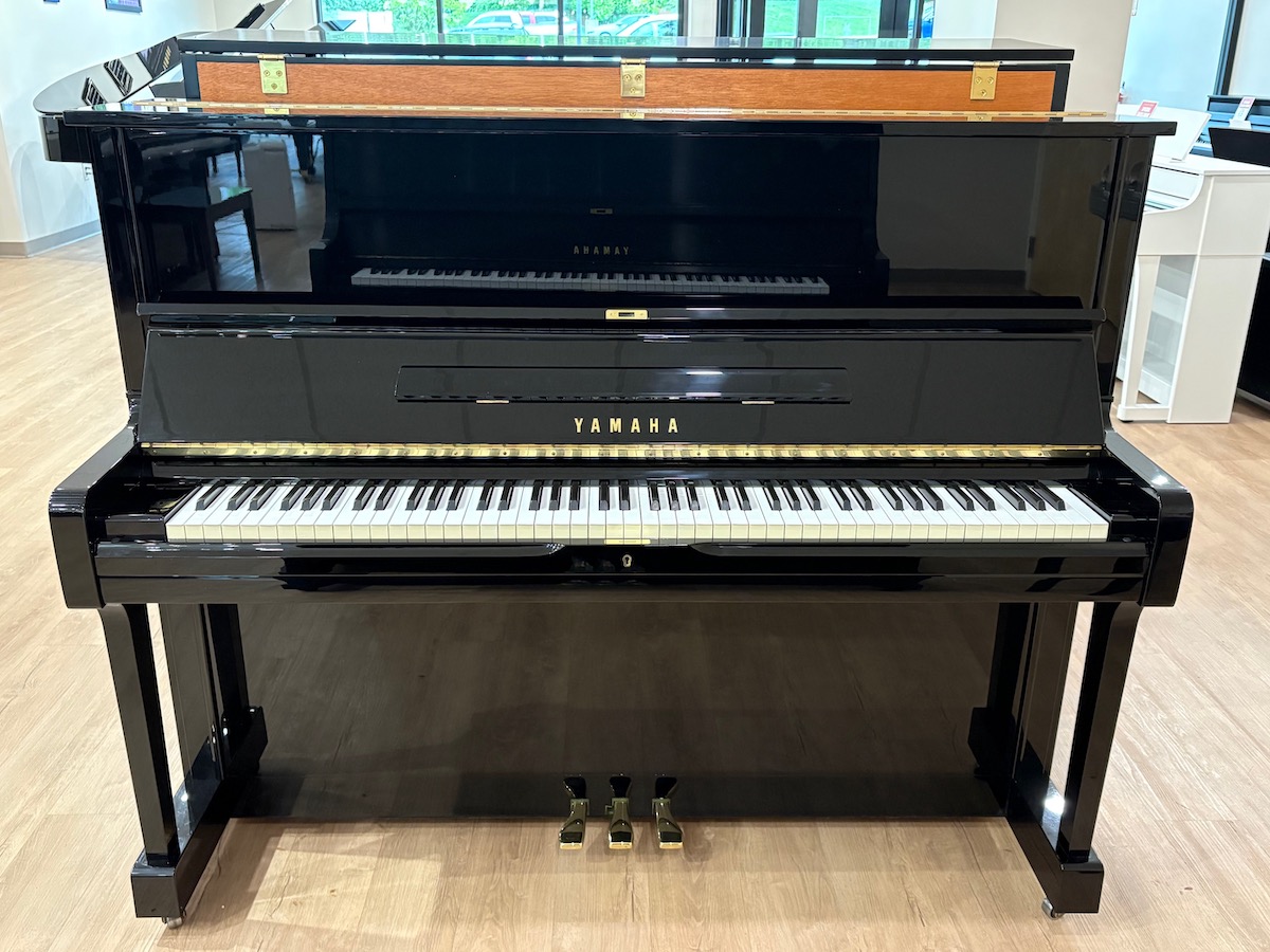 Yamaha U1