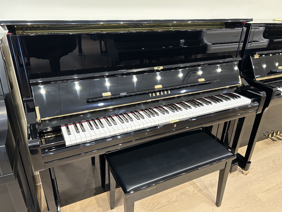 Yamaha U1