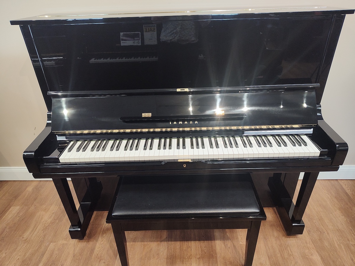 Yamaha U3