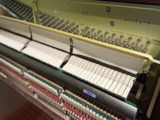 Yamaha U3